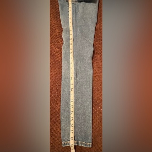 R1893 Distressed and ripped Jeans - Picture 7 of 7